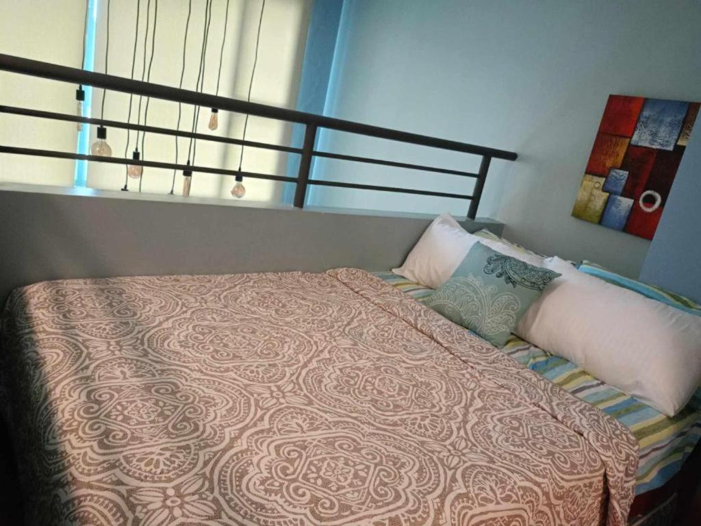 Loft Condo Beside Shangri-La Fort Manila Eksteriør billede